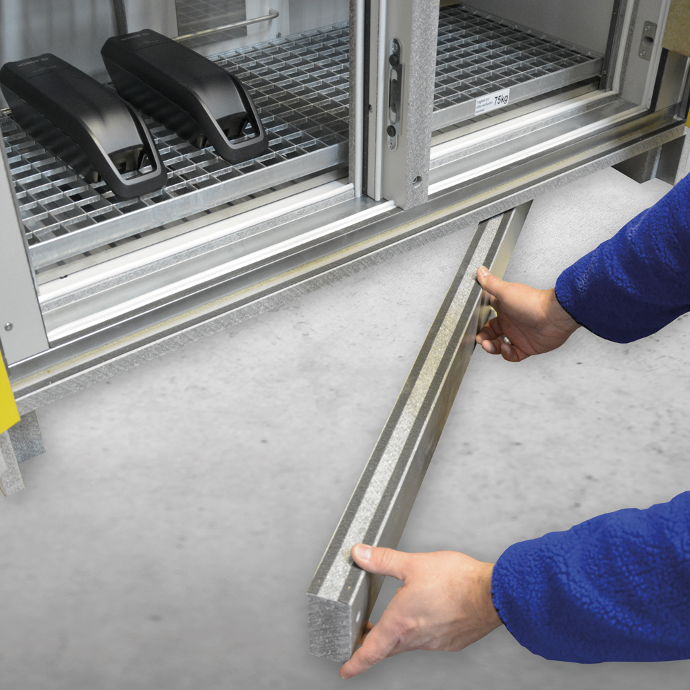 Lithium-Ionen-Akku-Schrank 90 Minuten Feuerwiderstand 1148 x 591 x H 1222 mm, ohne Steckdosenleiste, ohne Löschgenerator