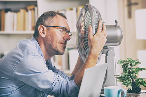 Klimagerät, Ventilator & Windmaschine - Tipps gegen die Hitze in Büro und Werkstatt Klimagerät, Ventilator & Windmaschine - Tipps gegen die Hitze in Büro und Werkstatt