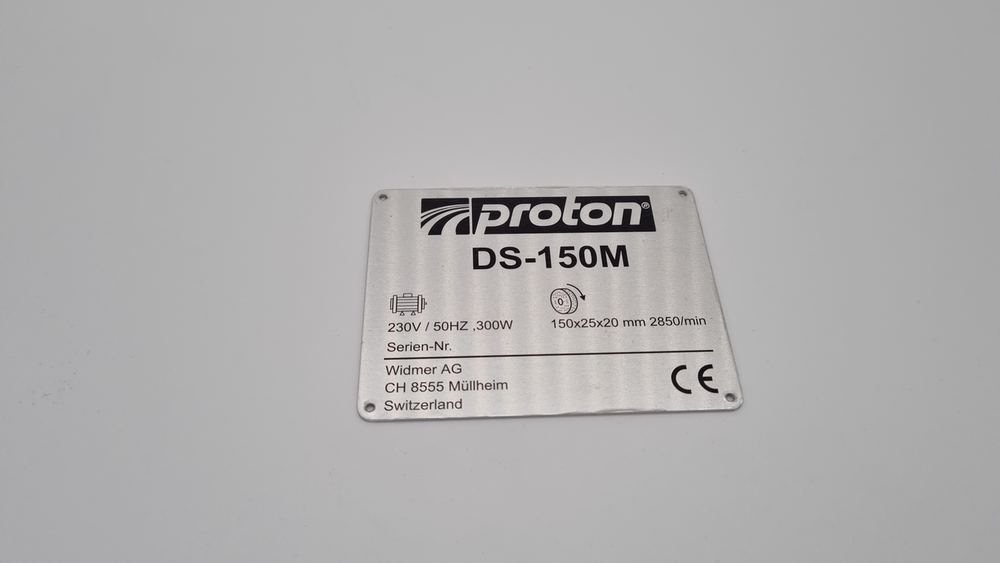 Typenschild Proton zu DS-150M