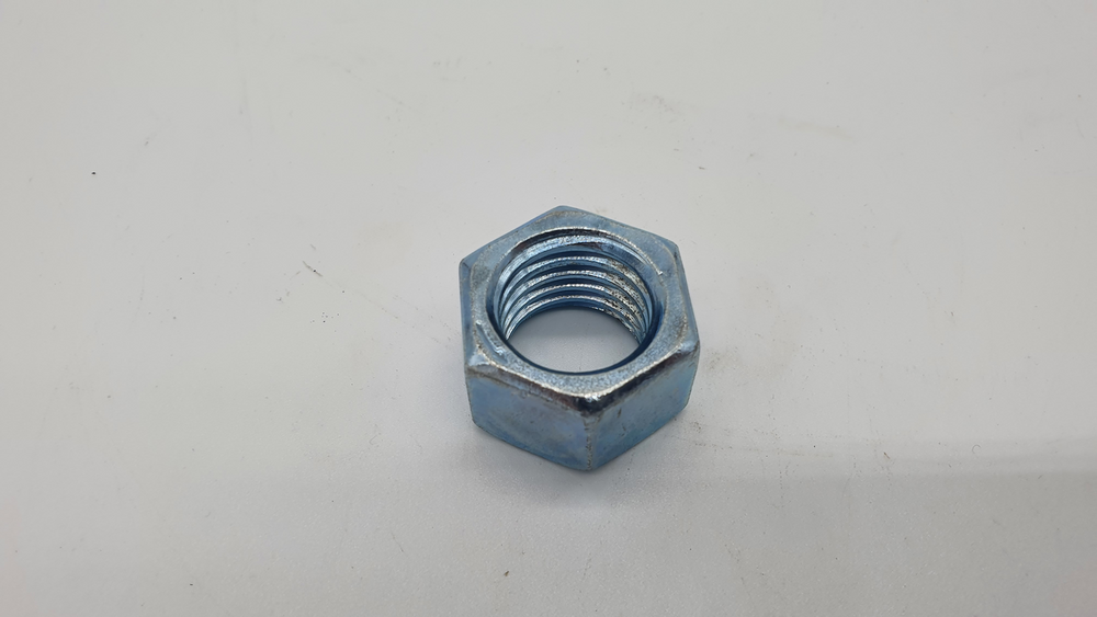 Mutter Proton verzinkt zu BS-100T